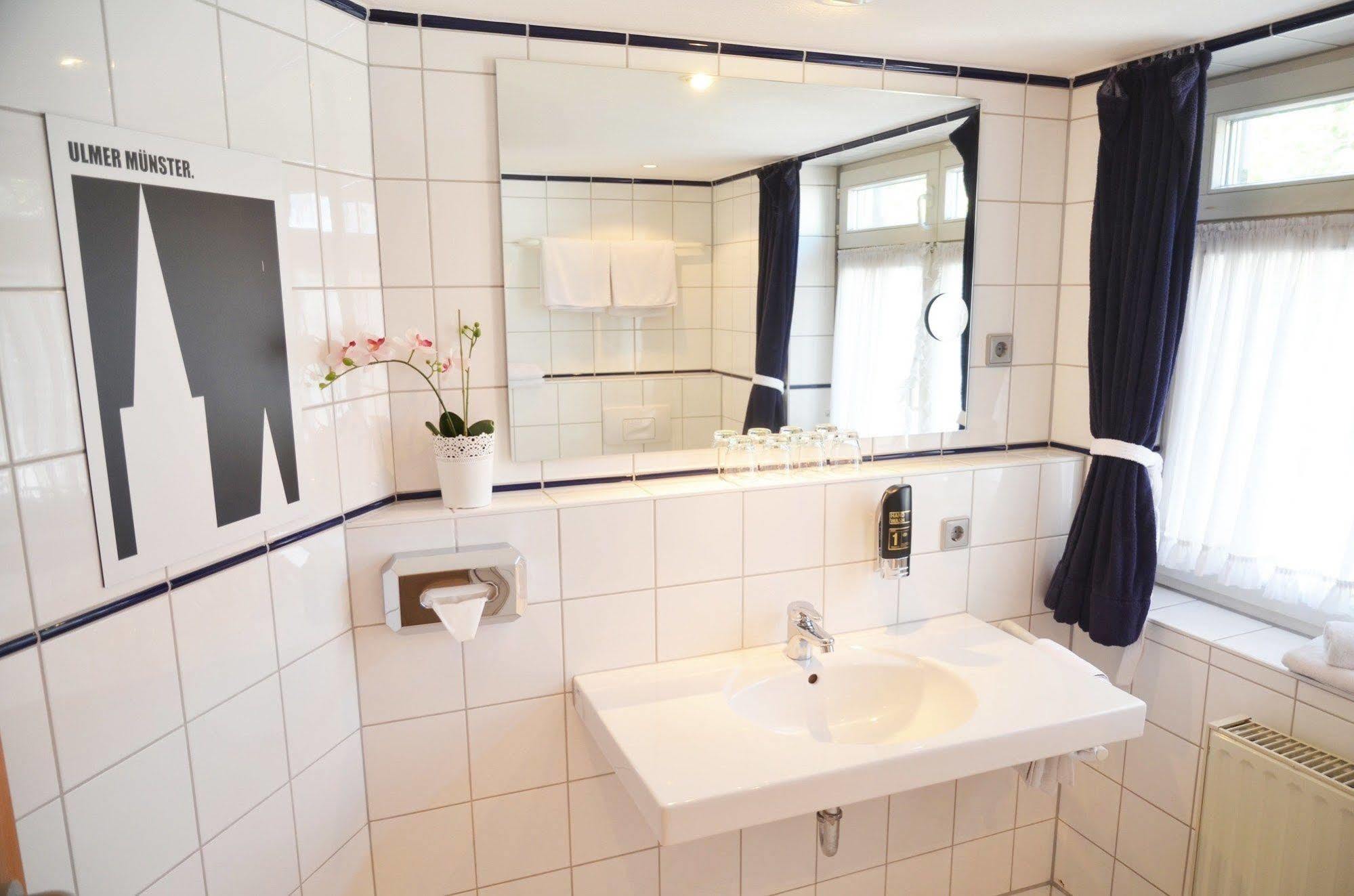 Am Zehntstadl Hotel & Sauna Ulm Exteriör bild